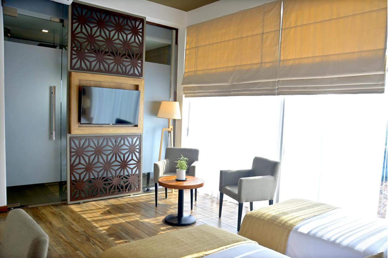 Belmont Boutique Hotel - Free Airport Shuttle Service Negombo Quarto foto